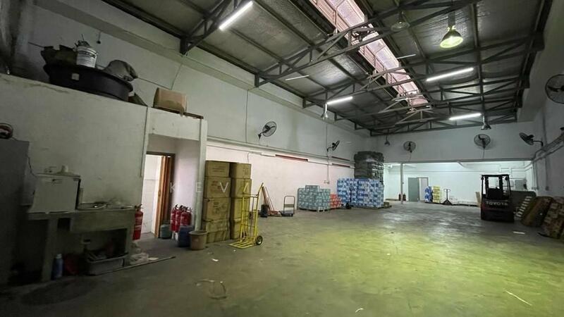 For Rent - 1.5sty Semi D Factory with Land 20000 sqft