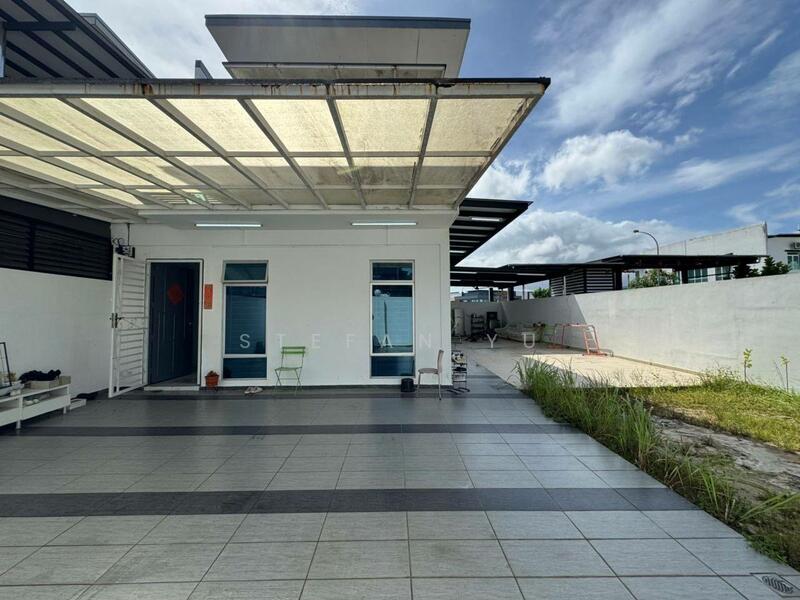 For Sale - Bukit Indah Avenue 8 Corner Lot