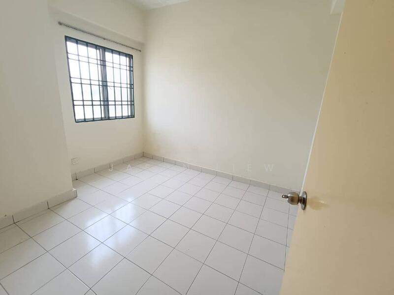Untuk Disewa - Langat Jaya Condominium