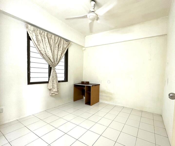 For Sale - Sri Aman Block C (Sri Aman Block 1 & 3)