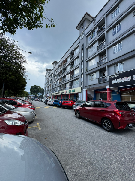 Untuk Disewa - Hata Square