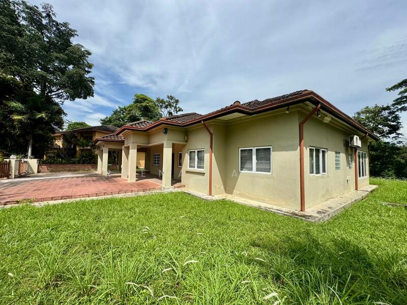 For Sale - Bungalow Monterez Golf Club Seksyen U9 Shah Alam