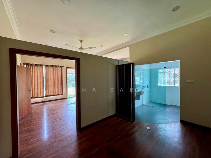 For Sale - Bungalow Monterez Golf Club Seksyen U9 Shah Alam