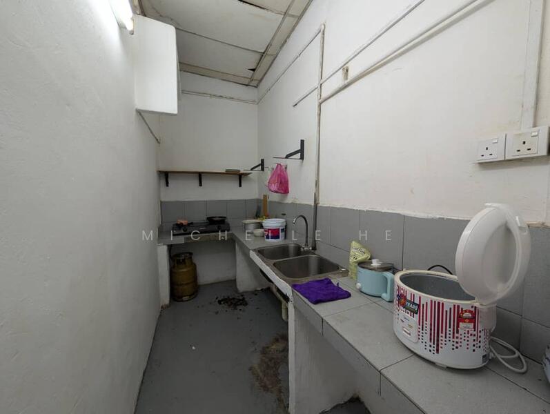 For Sale - Taman Mulia/ Tampoi/ 2 Storey Shoplot/ For Sale