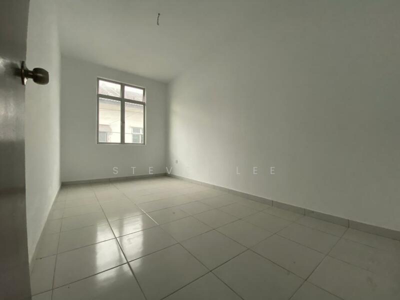 Untuk Dijual - [Facing Empty] 3 Storey Terrace House, Scientex Kundang, Bandar Kundang Jaya, Rawang