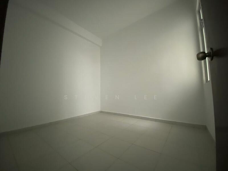 Untuk Dijual - [Facing Empty] 3 Storey Terrace House, Scientex Kundang, Bandar Kundang Jaya, Rawang