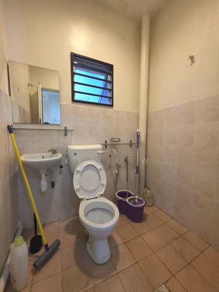 Apartment for Sale at Taman Orkid - Ken Lew - Bathroom - PropertyGuru.com.my