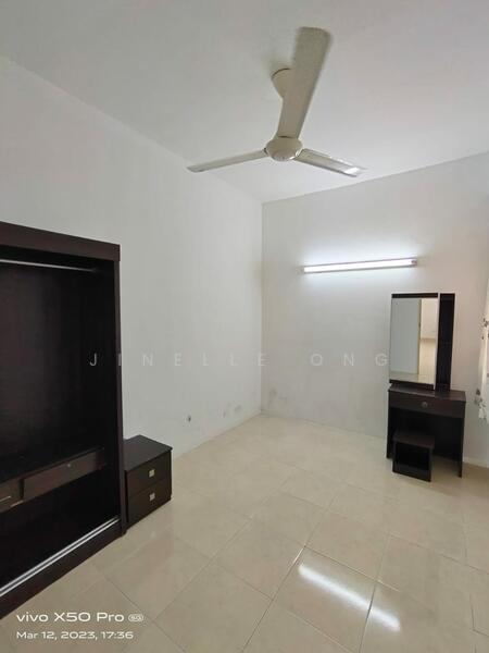 Untuk Disewa - D'Piazza