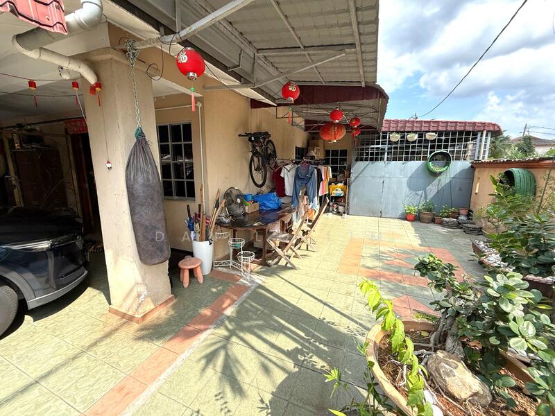 Damai Perdana, Corner Lot, 2163sf Land, Fully Renovated, Good Condition untuk Untuk Dijual - RM 900,000, Feb 2026 - PropertyGuru.com.my