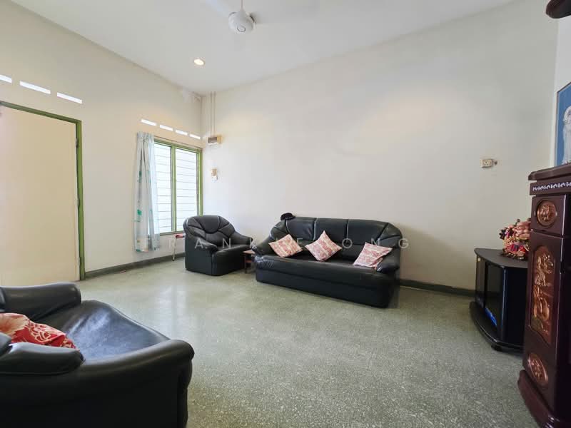Rumah Teres 1-Tingkat untuk Dijual di Taman Midah (Cheras) - Frankie Ong - Living Room - PropertyGuru.com.my