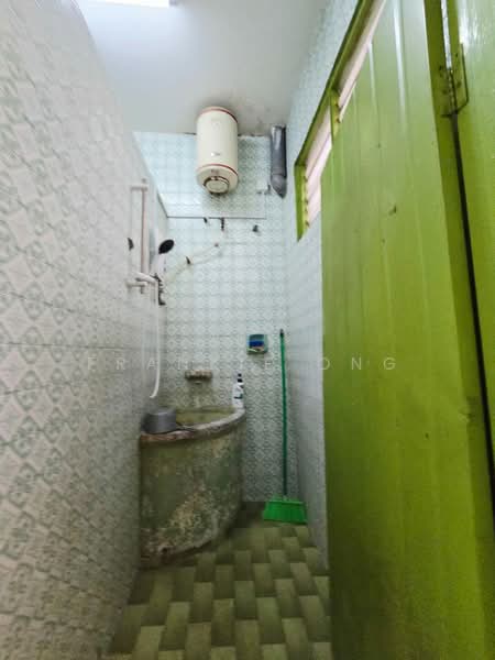 Rumah Teres 1-Tingkat untuk Dijual di Taman Midah (Cheras) - Frankie Ong - Bathroom - PropertyGuru.com.my