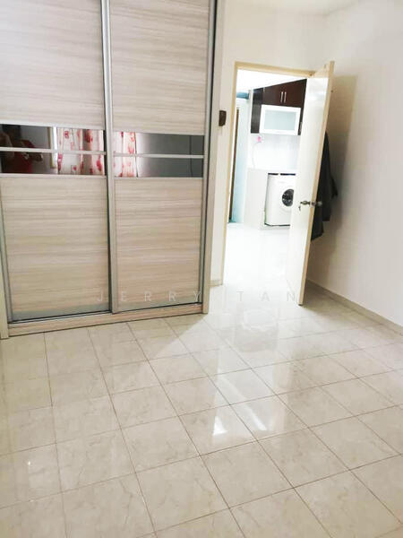 Untuk Disewa - Pinang Court