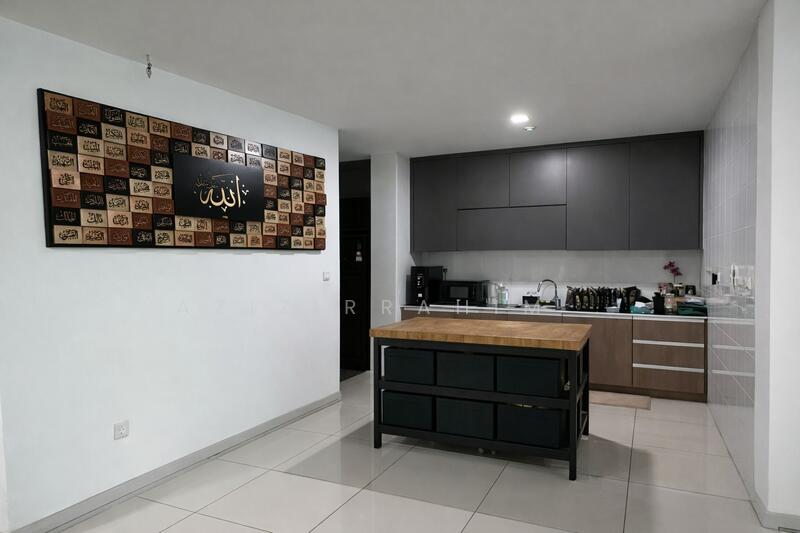 For Sale - Partly Furnish 2 Storey Superlink House Liu Li