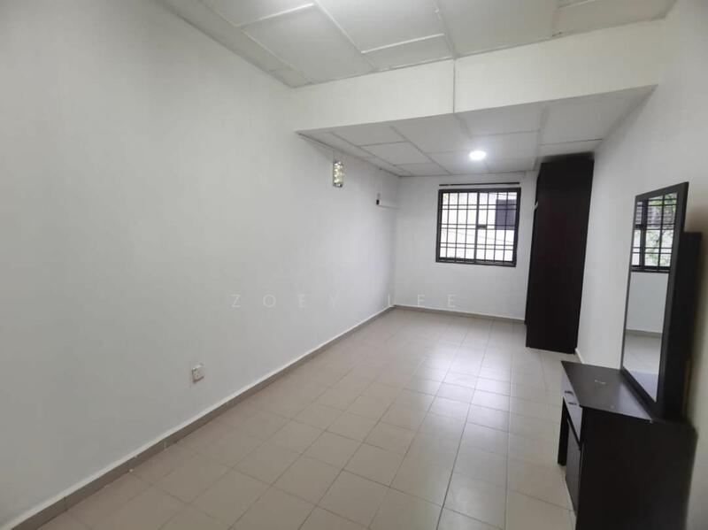 For Rent - 2-storey Terrace House at Taman Nusa Perintis 2