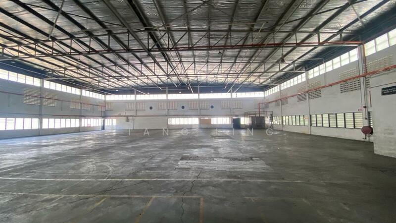 For Sale - 27 Acre Detached Factory Warehouse For Sale Butterworth FREEHOLD