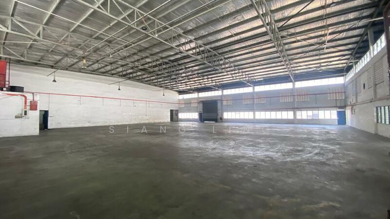 For Sale - 27 Acre Detached Factory Warehouse For Sale Butterworth FREEHOLD