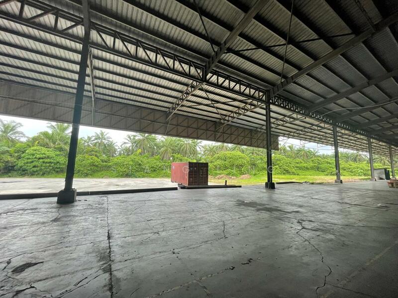 For Sale - 27 Acre Detached Factory Warehouse For Sale Butterworth FREEHOLD