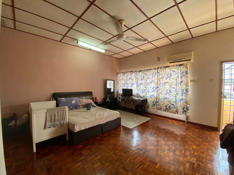 Untuk Dijual - [22x75 - Extended Kitchen] 2-Storey USJ 4, Subang Jaya