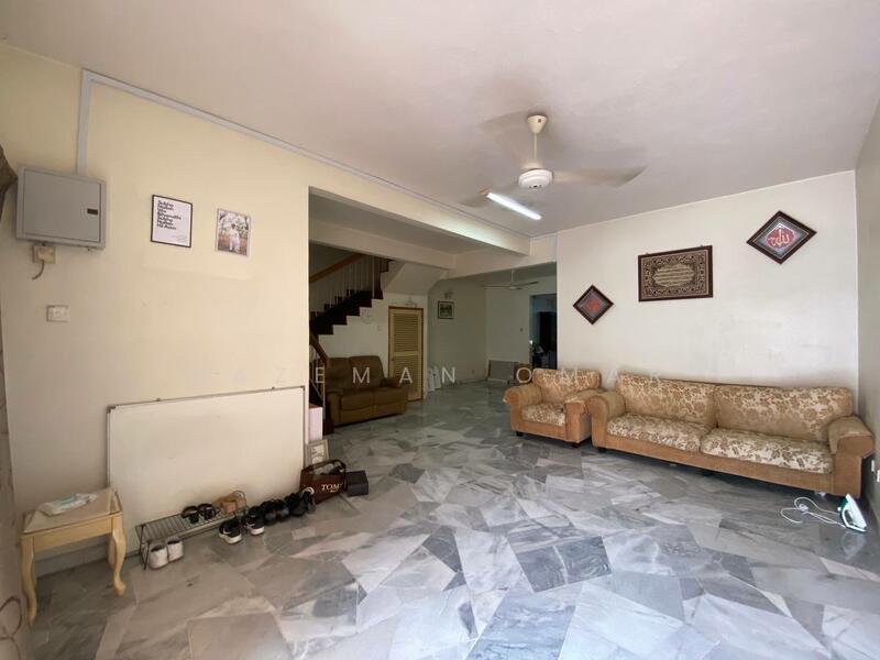Untuk Dijual - [22x75 - Extended Kitchen] 2-Storey USJ 4, Subang Jaya