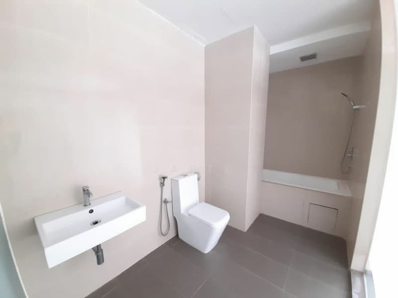 Bungalow House untuk Dijual di Lakefront Villa (Cyberjaya) - Jared Wong - PropertyGuru.com.my