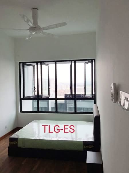 Servis Apartment untuk Dijual di i-Residence @ i-City - Thomas Ngu - Bedroom - PropertyGuru.com.my