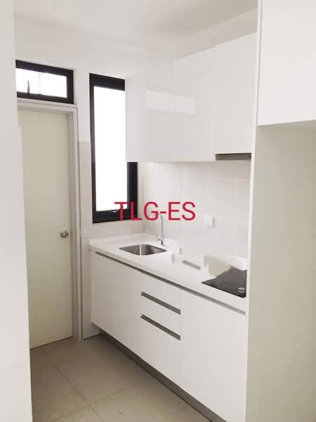 Servis Apartment untuk Dijual di i-Residence @ i-City - Thomas Ngu - Kitchen - PropertyGuru.com.my