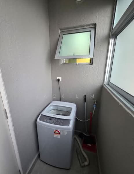 Pangsapuri untuk Disewa di Residensi Riamas - Jack Lim - Balcony - PropertyGuru.com.my