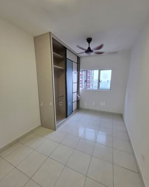 Pangsapuri untuk Disewa di Residensi Riamas - Jack Lim - Bedroom - PropertyGuru.com.my