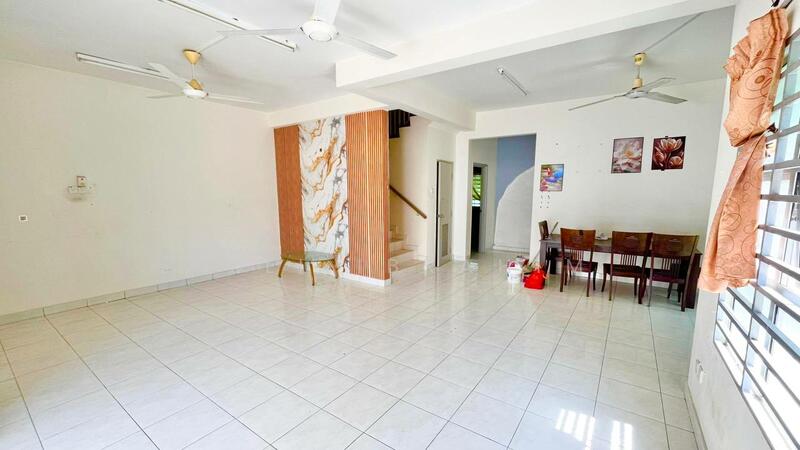 For Sale - Taman Tasik Semenyih (Semi D)