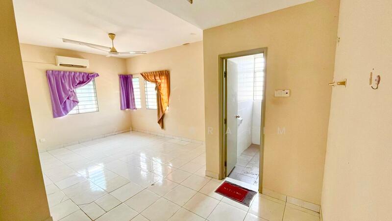 For Sale - Taman Tasik Semenyih (Semi D)