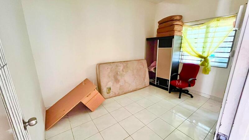 For Sale - Taman Tasik Semenyih (Semi D)