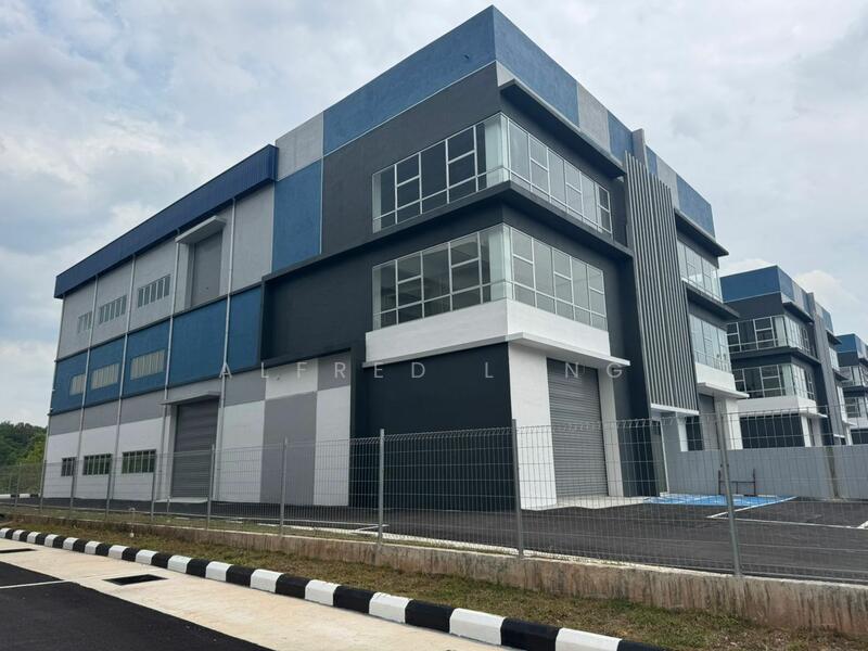 Untuk Dijual - New Semi-D Factory Balakong, Taming jaya, Selesa Jaya, Seri kembangan