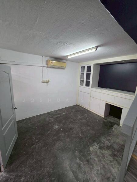 For Sale - Pekan Nana Pekans Nanas