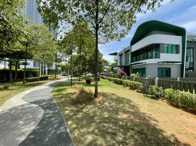 Rumah Berkembar untuk Dijual di Setia Eco Glades (Cyberjaya) - Jared Wong - PropertyGuru.com.my