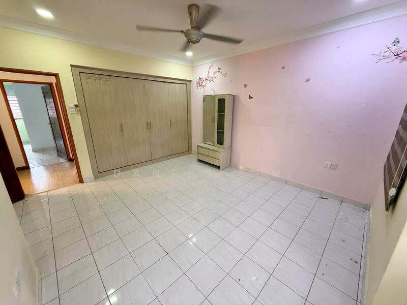 For Sale - Damai Perdana, 20x60, Full Reno, Gated Area, Flat Level, 9/10 Condition