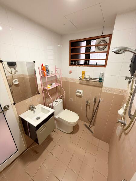 For Sale - Damai Perdana, 20x60, Full Reno, Gated Area, Flat Level, 9/10 Condition