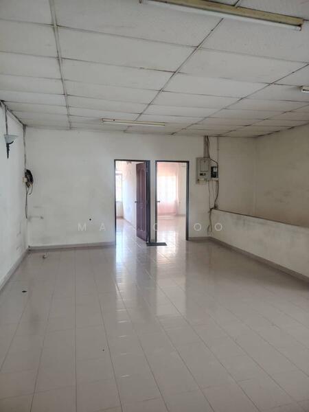 For Rent - Pusat Perniagaan putra