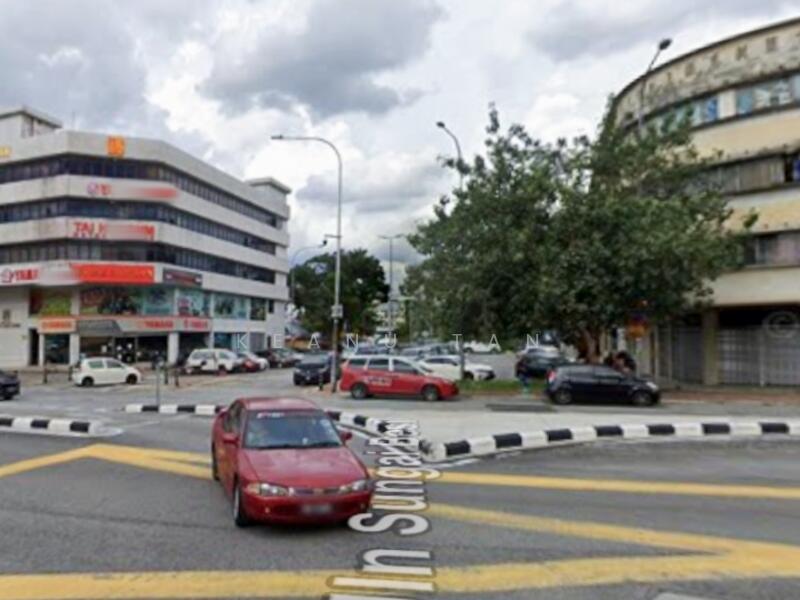 For Rent - [Corner Land w/ Roof For F&B] Loke Yew, Pudu