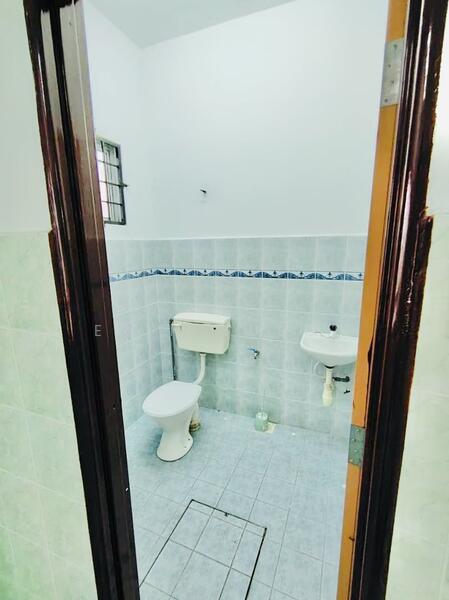 For Rent - Taman Dahlia (Bandar Baru Salak Tinggi)