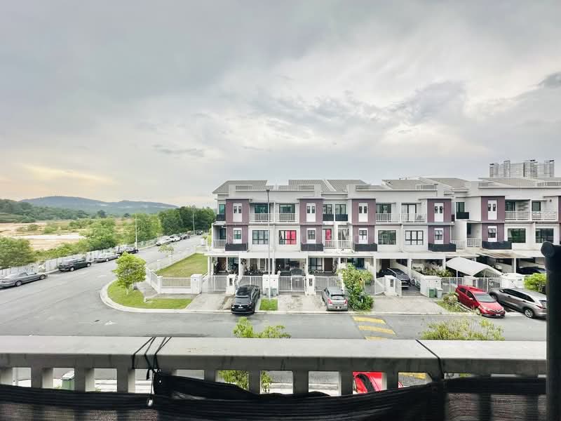 Rumah Bandar untuk Disewa di Kajang (Selangor) - Erin Yusof - Exterior - PropertyGuru.com.my