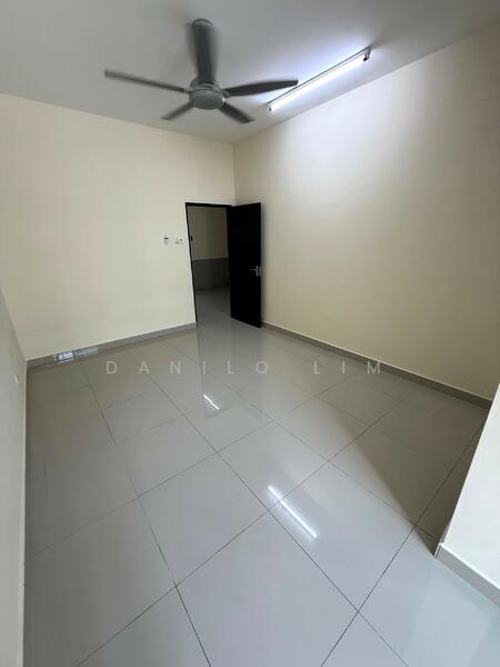 For Sale - D' Premier II - Bandar Damai Perdana