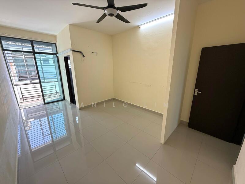 For Sale - D' Premier II - Bandar Damai Perdana
