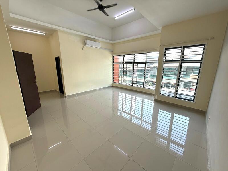 For Sale - D' Premier II - Bandar Damai Perdana