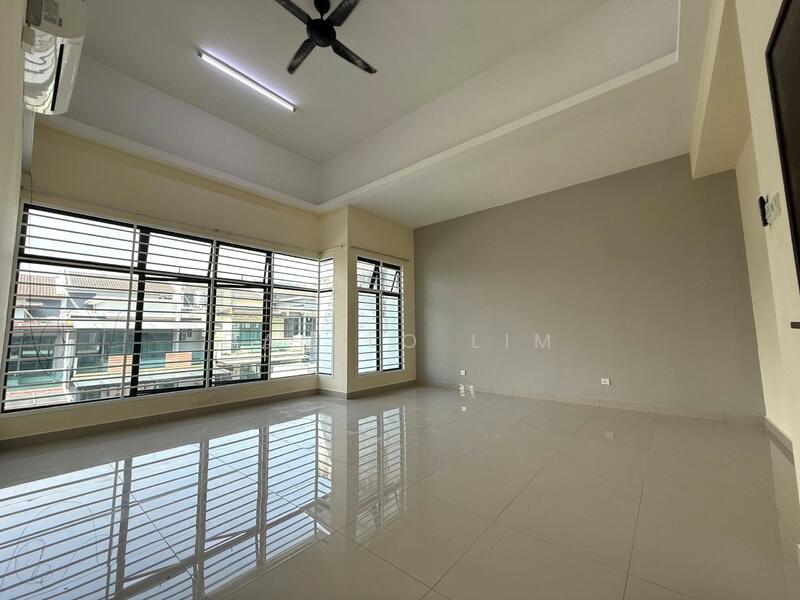 For Sale - D' Premier II - Bandar Damai Perdana