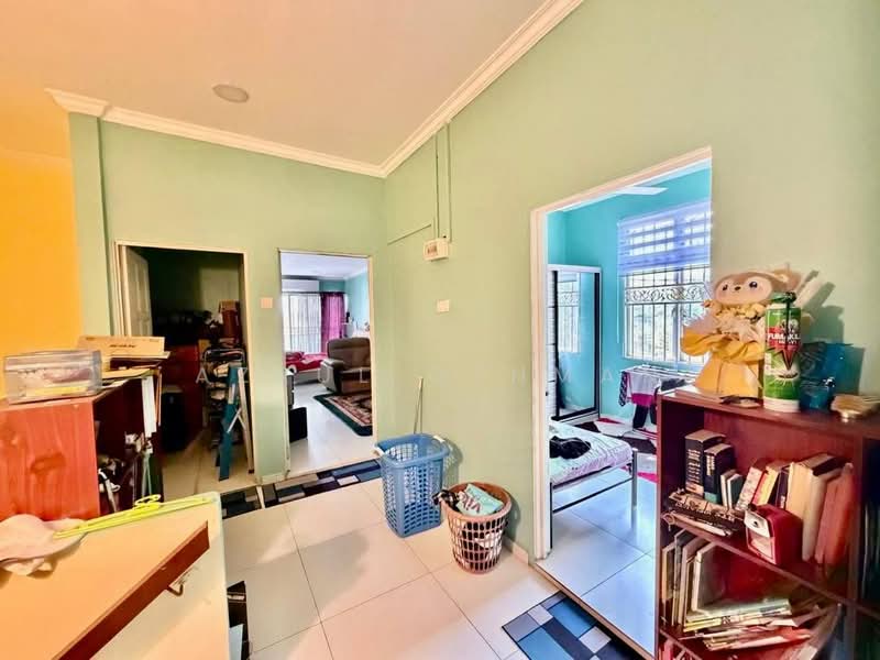2-storey Terraced House for Sale in Taman Desa Orkid (Senawang) - Azrul Othman - Corridor - PropertyGuru.com.my