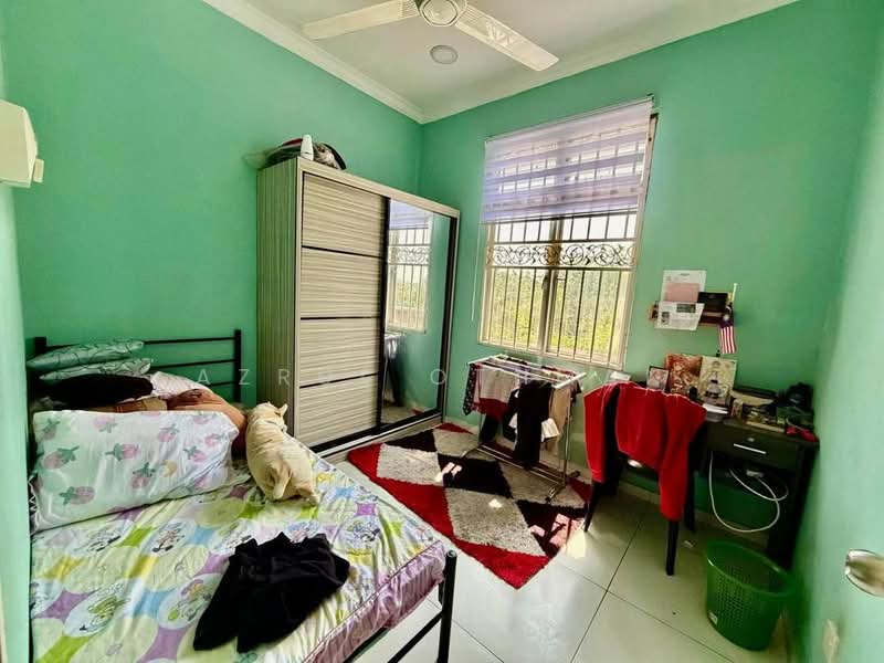2-storey Terraced House for Sale in Taman Desa Orkid (Senawang) - Azrul Othman - Bedroom - PropertyGuru.com.my