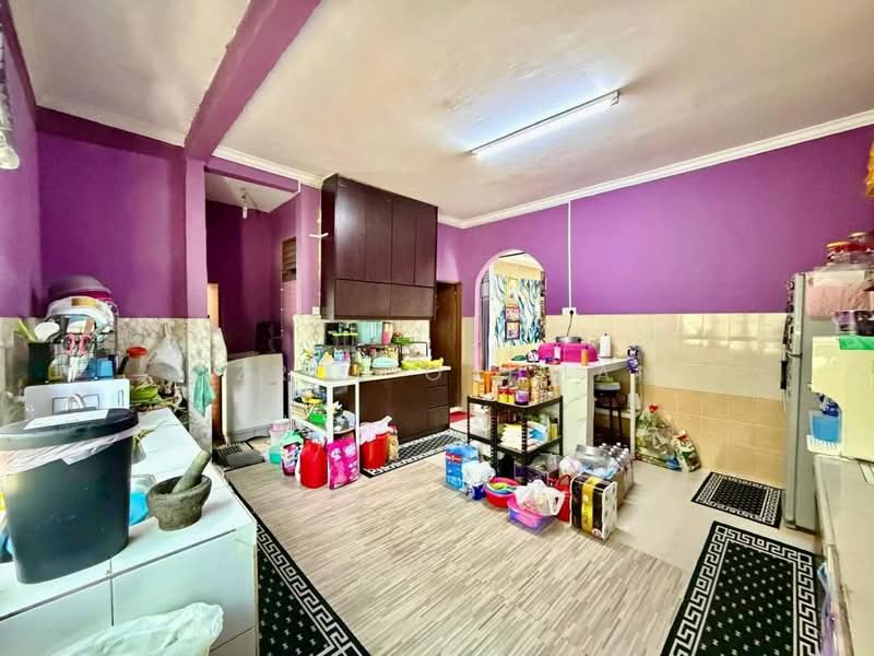 2-storey Terraced House for Sale in Taman Desa Orkid (Senawang) - Azrul Othman - Kitchen - PropertyGuru.com.my