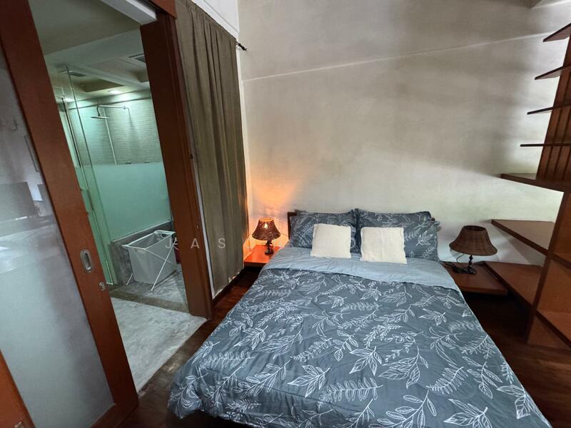 For Rent - 10 Semantan Suites