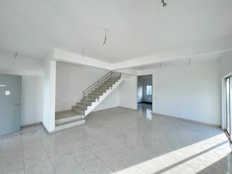 Untuk Dijual - 2-storey Terrace House 18x85 (27' Backyard) at Telok Panglima Garang