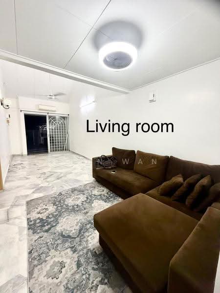 1-storey Terraced House for Rent in Bandar Kinrara Seksyen 3 (Bandar Kinrara) - Tron Wan - Living Room - PropertyGuru.com.my